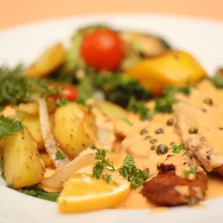 & Restaurant Am Kirschberg 3* Alten Buseck