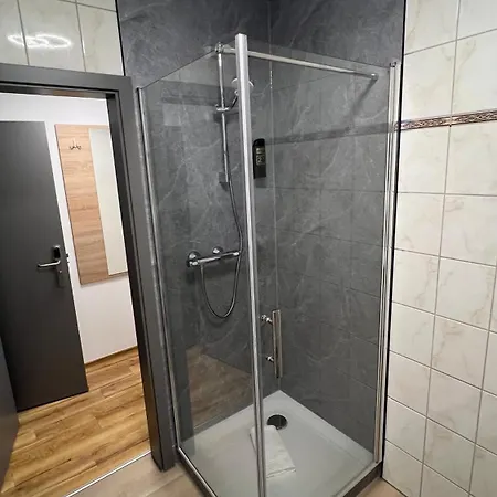 Am Kirschberg 3*