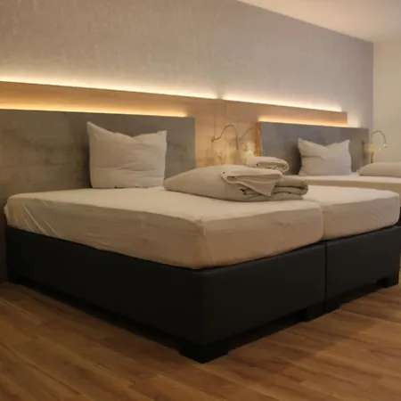 Am Kirschberg Hotel Alten Buseck